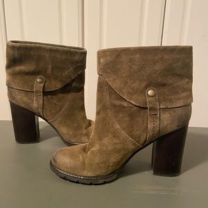 Franco Sarto Green Suede Heeled Bootie Size 7